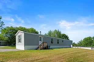 20 Mountain View Cir, Bowdoin, ME 04287 - Photo 2
