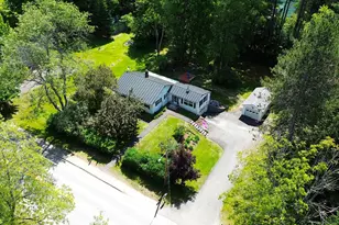 247 Perham St, Farmington, ME 04938 - Photo 2