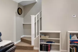 247 Perham St, Farmington, ME 04938 - Photo 20