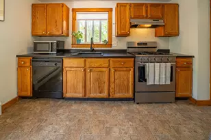 10 School St, Belfast, ME 04915 - Photo 16