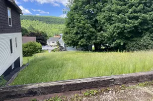 315 Pine St, Rumford, ME 04276 - Photo 4