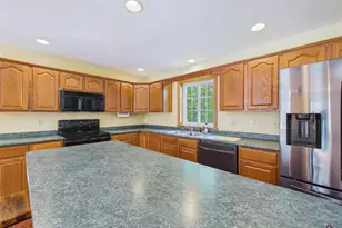 91 Cotton Rd, Lewiston, ME 04240 - Photo 10