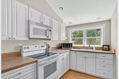49 Talbot Avenue, Rockland, ME 04841 - Photo 32
