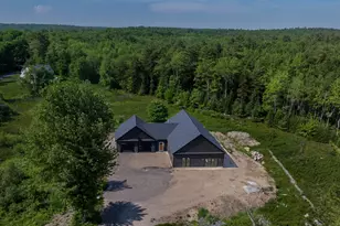 40 Smiling Acres Dr, Freeport, ME 04032 - Photo 1