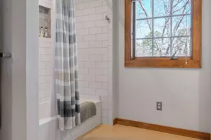 263 Long Sands Rd, York, ME 03909 - Photo 32