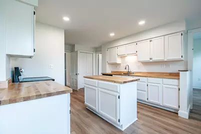 169 Longfellow Street, Portland, ME 04103 - Photo 10