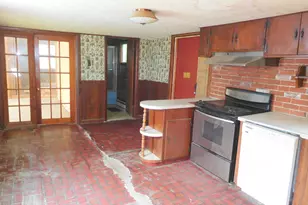 85 Sleeper Rd, Lewiston, ME 04240 - Photo 10