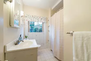 532 E Elm St, Yarmouth, ME 04096 - Photo 28
