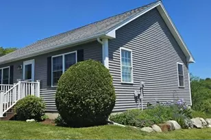 93 Streamside Ln, Bangor, ME 04401 - Photo 2