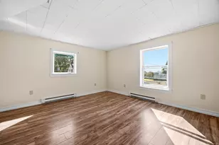 22 Rockland St, Rockland, ME 04841 - Photo 8