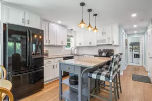 146 Knox Ln, Berwick, ME 03901 - Photo 4