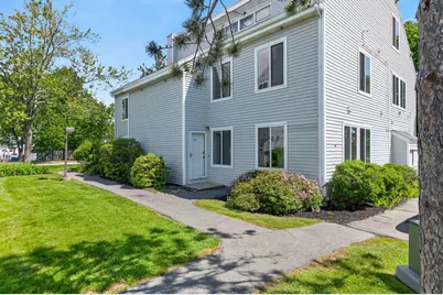 18 Ocean Street #103, South Portland, ME 04106 - Photo 4
