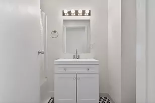 18 Ocean St, South Portland, ME 04106 - Photo 20