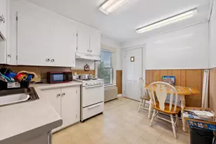 83 Essex St, Bangor, ME 04401 - Photo 32