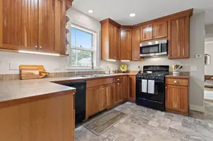 14 Holly St, Portland, ME 04103 - Photo 20
