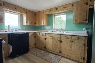 432 St Thomas St, Madawaska, ME 04756 - Photo 18