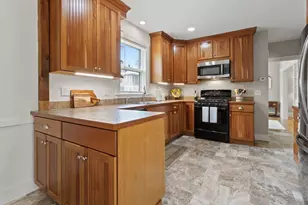 14 Holly St, Portland, ME 04103 - Photo 24