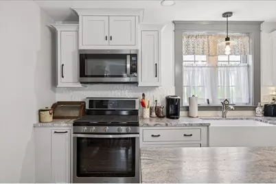 279 W Broadway, Bangor, ME 04401 - Photo 10