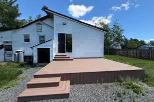 336 Bates St, Millinocket, ME 04462 - Photo 4