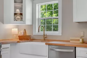 17 Green St, Thomaston, ME 04861 - Photo 18