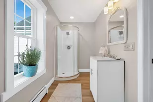 17 Green St, Thomaston, ME 04861 - Photo 10