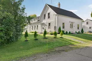17 Green St, Thomaston, ME 04861 - Photo 2