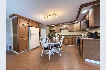 27 Weeks Street, Houlton, ME 04730 - Photo 6
