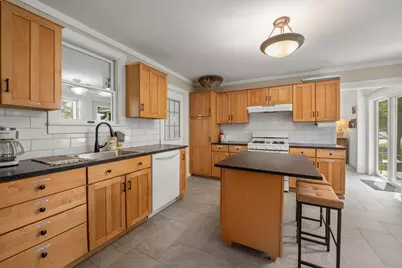 10 School Street, Boothbay, ME 04544 - Photo 16