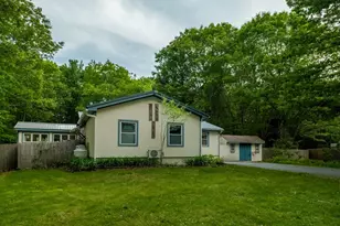 25 Range Rd, Brunswick, ME 04011 - Photo 1