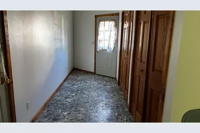 28 Denise Avenue, Oakland, ME 04963 - Photo 2