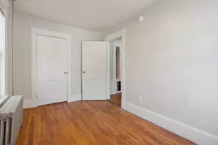 37 Union St, Lewiston, ME 04240 - Photo 10