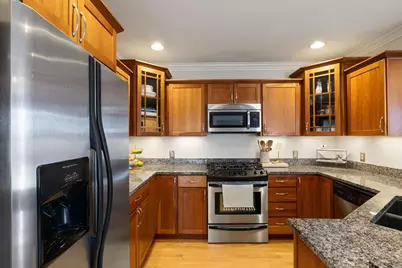 16 Guilford Court #2B, Portland, ME 04101 - Photo 8