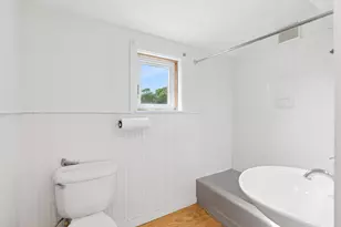 27 Pleasant St, Wiscasset, ME 04578 - Photo 32