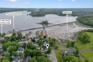 27 Pleasant St, Wiscasset, ME 04578 - Photo 2