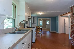 6 Thomas St, Camden, ME 04843 - Photo 8