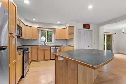238 Brackett Avenue, Portland, ME 04108 - Photo 20