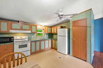 911 Main Street, Monmouth, ME 04259 - Photo 20