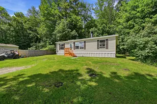 911 Main St, Monmouth, ME 04259 - Photo 32