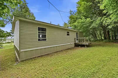 911 Main Street, Monmouth, ME 04259 - Photo 34