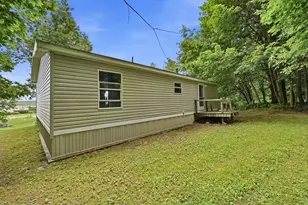 911 Main St, Monmouth, ME 04259 - Photo 34