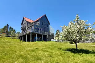 5 Franklin St, Eastport, ME 04631 - Photo 18