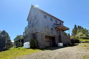 5 Franklin St, Eastport, ME 04631 - Photo 16