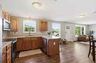 122 N Main St, Woodstock, ME 04219 - Photo 10