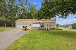 426 Hight Rd, Dayton, ME 04005 - Photo 2