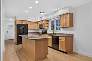 9 Hemlock Dr, Topsham, ME 04086 - Photo 4