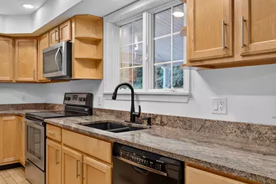 9 Hemlock Drive, Topsham, ME 04086 - Photo 6
