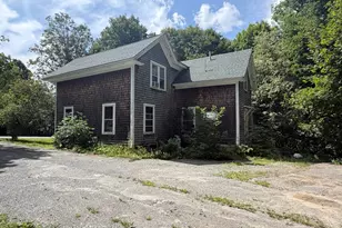 18 Beech St, Dexter, ME 04930 - Photo 4