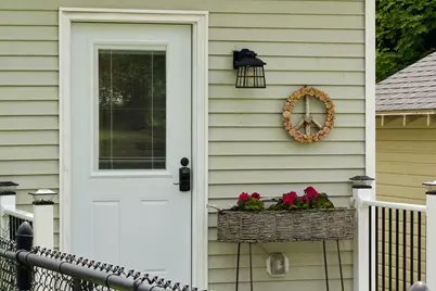 39 Knott Street, Rockland, ME 04841 - Photo 2