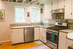 37 Pleasant Valley Rd, Cumberland, ME 04021 - Photo 10