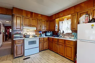 8 Ledgemere Ln, Lewiston, ME 04240 - Photo 4